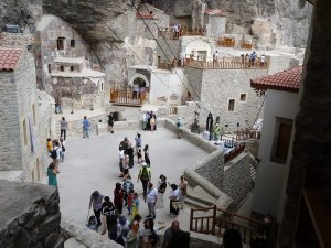 Sümela’yı Bir Buçuk Ayda 80 Bin Kişi Ziyaret Etti