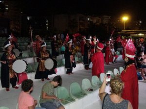 Kadın Mehteranlardan Filenin Sultanları’na Marşlı Destek