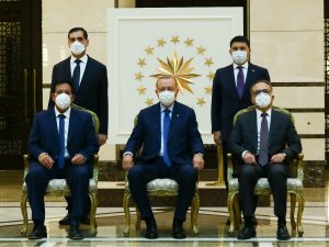 Cumhurbaşkanı Erdoğan, Bolivya Büyükelçisini Kabul Etti