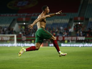 Cristiano Ronaldo Milli Formayla En Çok Gol Atan Futbolcu Oldu