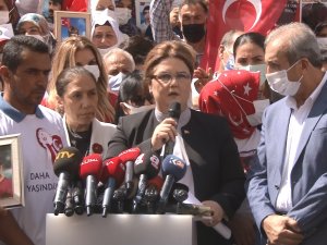 Bakan Yanık’tan, Hdp Önünde Evlat Nöbeti Tutan Ailelere Destek