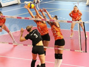 Eczacıbaşı Dynavit, Dresdner’e 3-1 Yenildi
