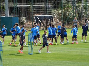 Fenerbahçe’de Hazırlıklar Sürüyor