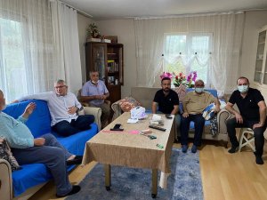 Milletvekili Aydın Pazar Esnafının İsteğini Geri Çevirmedi, Evine Misafir Oldu