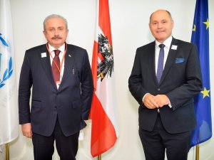 Şentop, Avusturya’da Meclis Başkanı Ve Parlamentolar Arası Birlik Başkanı İle Bir Araya Geldi