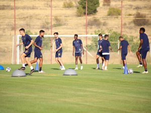 Yeni Malatyaspor 18 Futbolcu Transfer Etti