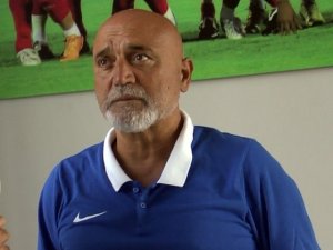 Hikmet Karaman: "Kasımpaşa Maçından 3 Puanla Ayrılacağız"