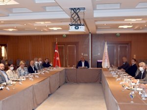 Kültür Ve Turizm Bakanı Ersoy, Marmaris’te Turizmciler İle Bir Araya Geldi