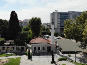 İ̇stanbul’un En Uzun İsimli Camisi: Kadı Hüsameddin Çamaşırcı Hacı Mustafa Efendi 18 Sekbanlar Camii
