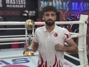 Şampiyon Kick Boksçu, İ̇talya’da İkinci Kez Kupa Kaldırmak İçin Hazırlanıyor