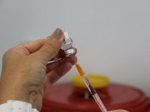 Fransa’da Sağlık Çalışanları İçin Aşı Zorunluluğu Uygulaması Başladı