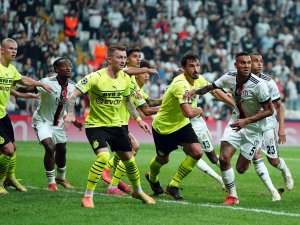 Uefa Şampiyonlar Ligi: Beşiktaş: 1 - Borussia Dortmund: 2 (Maç Sonucu)