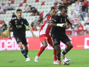 Süper Lig: Ft Antalyaspor: 2 - Beşiktaş: 0 (İ̇lk Yarı)