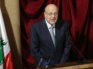 Lübnan Başbakanı Mikati’nin İlk Yurtdışı Ziyareti Fransa’ya
