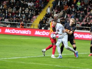 Süper Lig: Kayserispor: 3 - Galatasaray: 0 (Maç Sonucu)