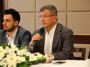 Davutoğlu Soru Soran Gazeteciye Çıkıştı