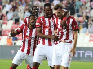 Sivasspor, İ̇stanbul Takımlarına Yenilmiyor