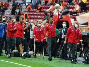 Şampiyon Ampute Futbol Milli Takımı, Galatasaray - Göztepe Maçında