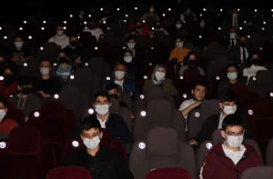 Rize'de Öğrenciler 'Akif' Filmini İzledi