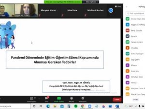 Eczacılık Fakültesi Öğrencilerine Covid-19 Tedbirlerine Yönelik Eğitim Düzenlendi