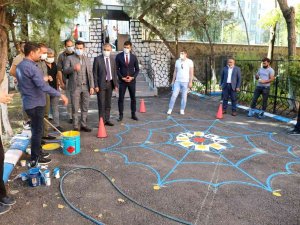 Yenişehir Kaymakam Beşikçi, İşitme Engelli Öğrencileri Ziyaret Etti