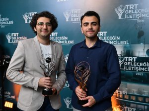 Adü Öğrencisi Demir, ’Trt Geleceğin İ̇letişimcileri Yarışması’nda Üçüncü Oldu