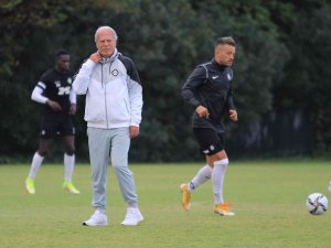 Mustafa Denizli: “Avrupa Kupalarına Katılırsak O Zaman Takımımızı Başarılı Buluruz”