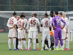 Hazırlık Maçı: Galatasaray: 3 - İ̇stanbulspor: 3