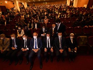 Ankara’nın En Büyük Tiyatro Salonu Olan Devlet Tiyatroları Pursaklar Sahnesi Açıldı