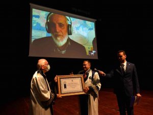 Uşak Üniversitesi, Prof. Dr. Nevzat Kor’a ‘Fahri Doktora’ Unvanı Verdi
