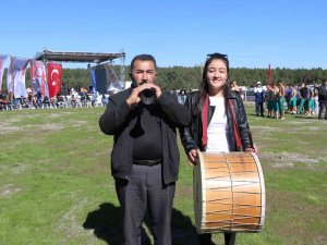 Zurnacı Babanın Davulcu Kızı