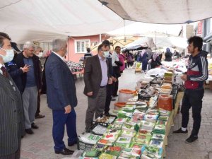 Kaymakam Ve Belediye Başkanları Pazarcı Esnafını Dinledi