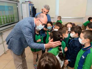 Rektör Prof. Dr. Erdal’dan İ̇çem Ve Mustafa Kemal İ̇lkokulu’na Ziyaret