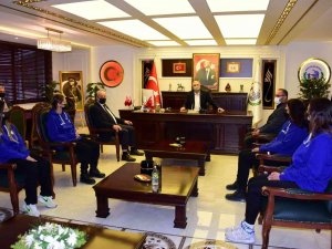 "Bizim Kızlar"dan Başkan Bakkalcıoğlu’na Ziyaret