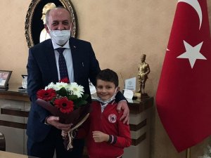 İ̇lkokulda Sınıf Başkanı Seçimle Belirlendi