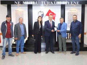 Başkan Akın’a Yağlı Güreşler İçin Teşekkür Plaketi