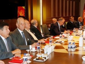Galatasaray Yüksek İ̇stişare Kurulu İlk Kez Toplandı