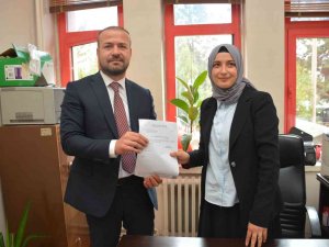 Özçelik-i̇ş Sendikası Karabük Şube Başkanı Yılmaz Mazbatasını Aldı