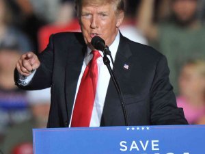 Trump: "Beni Hala Özlemediniz Mi?"