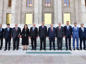 Ak Parti Van Milletvekili Gülaçar: "Orta Asya Ülkeleri İle Olan Kardeşlik Bağımız Ticaretle Pekişmeye Devam Ediyor"