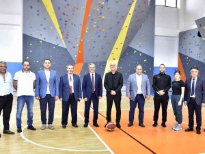 Osb Teknik Koleji Misafirlerini Ağırlıyor