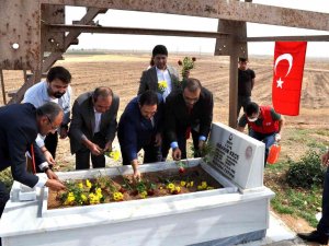 Sınırda 59 Yıl Sonra Bulunan Şehidin Mezarı Onarıldı