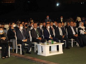 Bakan Kasapoğlu Şırnak’ta “Kültür Şöleni Ve Ses Yarışması” Finaline Katıldı