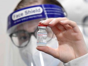 Abd’de Moderna’nın Üçüncü Dozu İçin Acil Kullanım İzni Verilmesi Önerildi