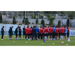 Trabzonspor Legia Warszawa Maçı Hazırlıklarını Tamamladı