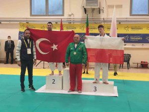 İ̇talya’da Kağıtspor Rüzgarı