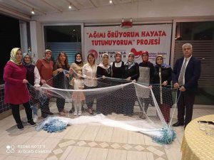 Dörtyol’da Ev Hanımları Balık Ağı Örecek
