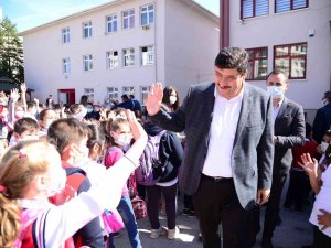 Kahramankazan’da Okullara 2 Milyon 500 Bin Tl’lik Destek