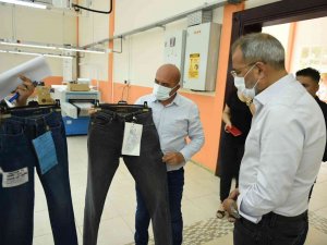Tarsus Belediyesinin Tekstil Atölyesi Hem İstihdama Hem İhracata Katkı Sağlıyor