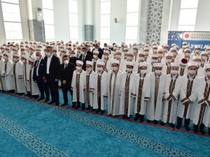 Afyonkarahisar’da 155 Genç Hafız Belgesini Aldı